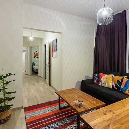 Апартаменты Modern Flat 5-Min Walk To Taksim Square In Beyoglu Стамбул Экстерьер фото